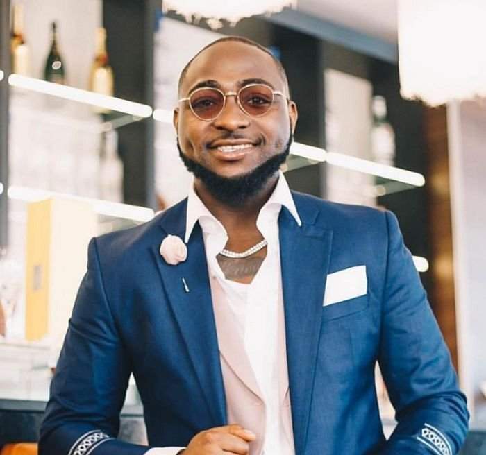 Davido apologizes to Peter Okoye, E-money, Kcee for Joking about their hair