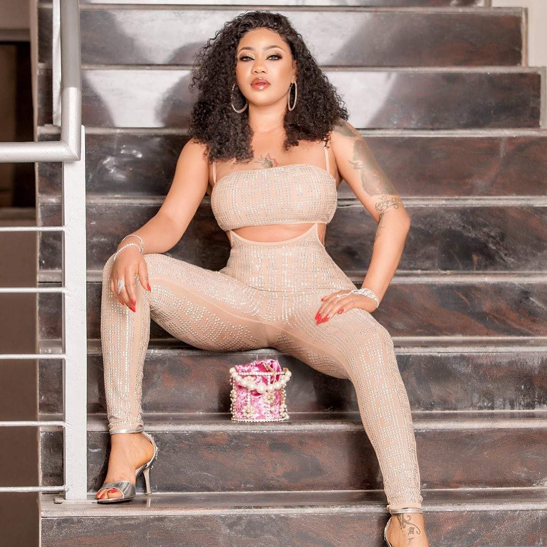 Ubi Franklin's baby mama, Sandra reacts to Toyin Lawani's post on 'blocking men'