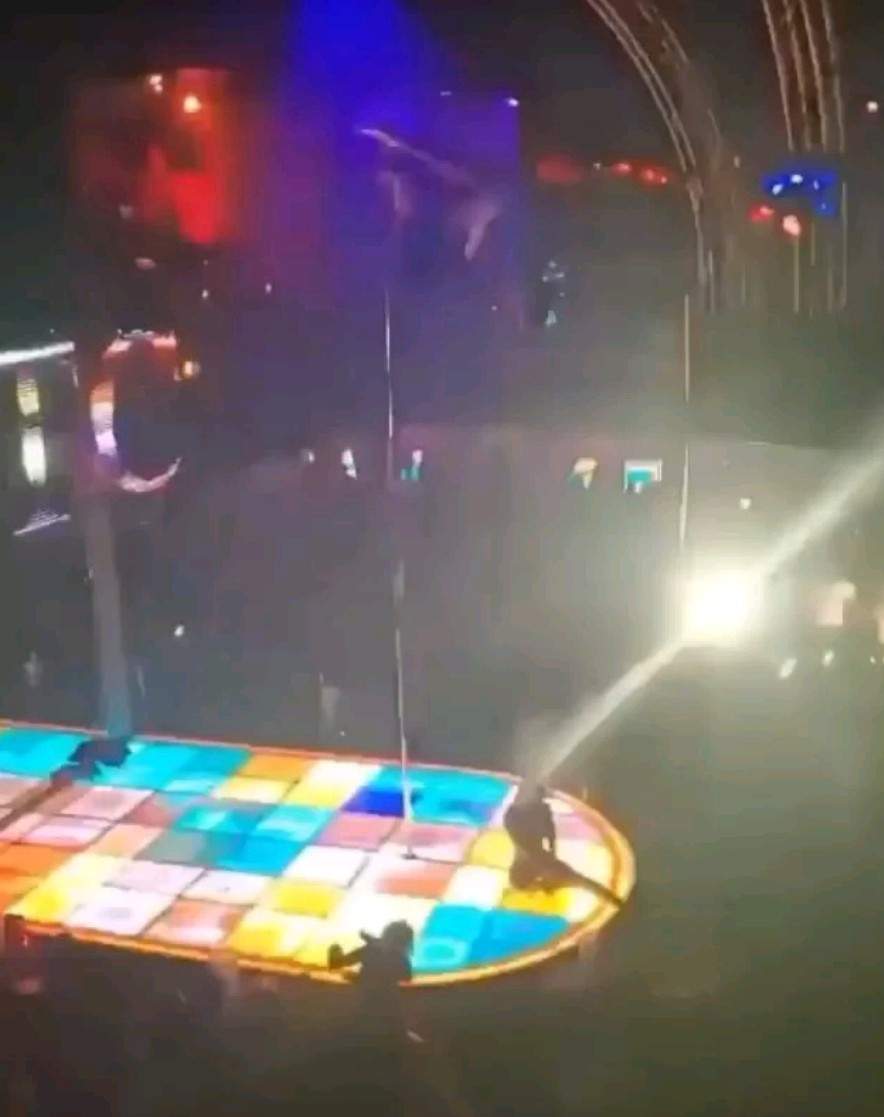 Stripper falls from high pole while dancing (Video)