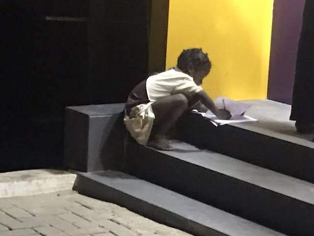 'I want to be a nurse' - 6-year-old schoolgirl who was spotted reading by ATM at night