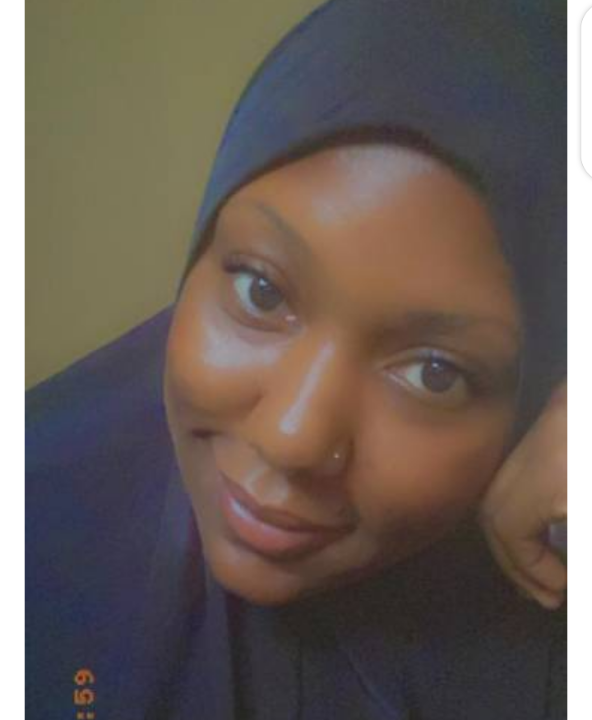 I hide to study the Bible for 6 months now, there something about it that brings me peace - Muslim girl