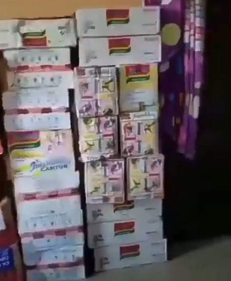 'My house don full' - Lady shows off her loot from Lagos COVID-19 palliative warehouse (Video)
