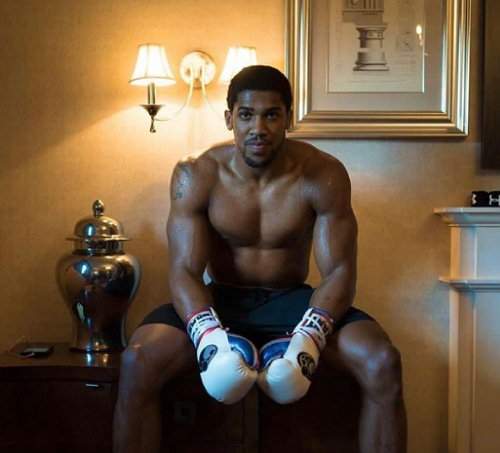 Anthony Joshua Commends #SARSMUSTEND protesters