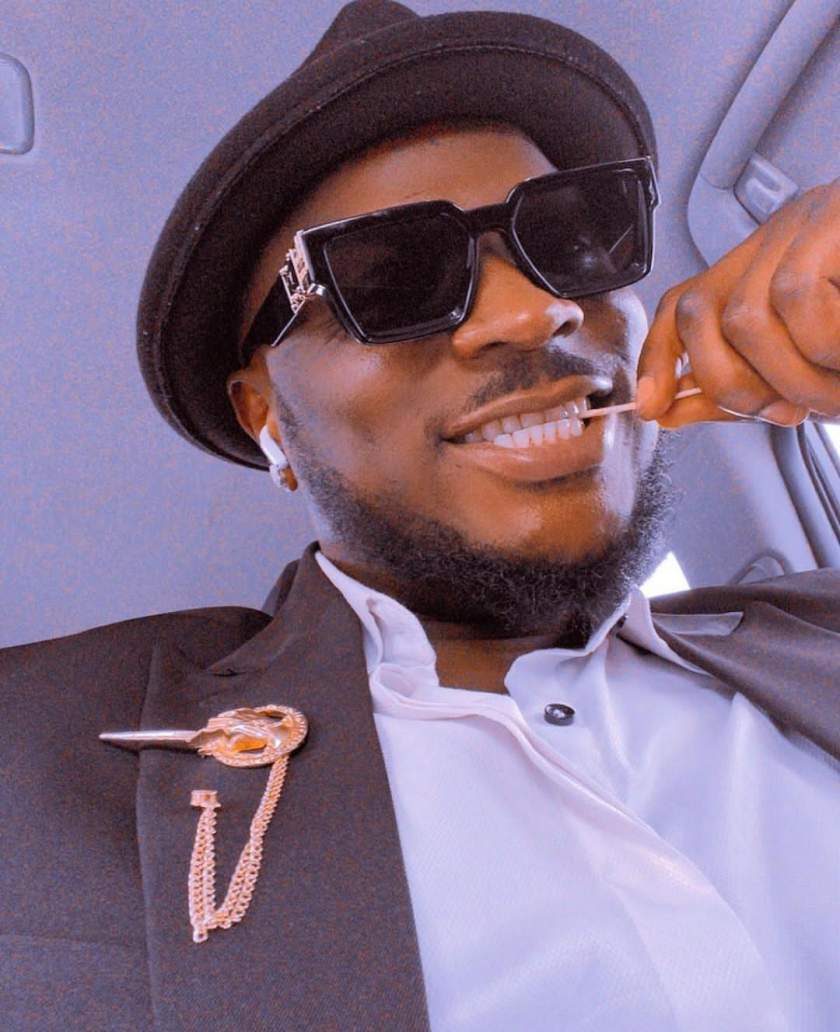 Peruzzi gives savage reply to Brymo after he claimed to have the best album in 2020