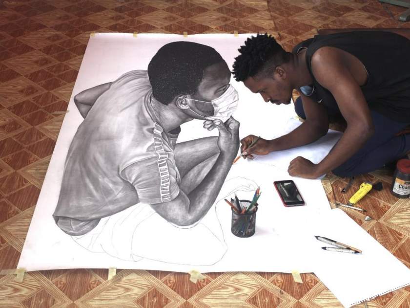 Nigerian artist goes viral after making life-like drawing with his pencil (Photos)