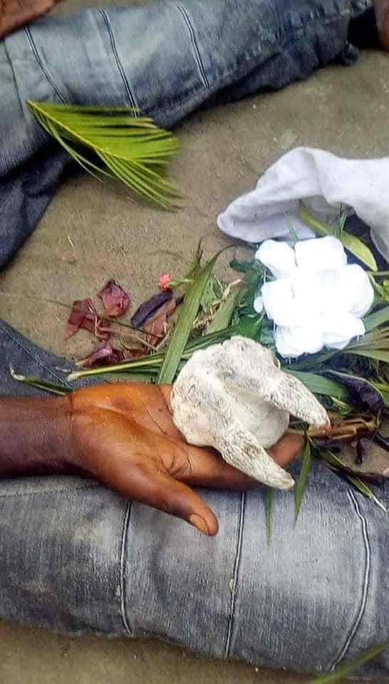 Man caught making incantations with fetish items at a cemetery in Rivers state