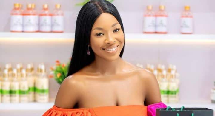 Vee reacts after she was mocked for signing endorsement deal with skincare brand that allegedly sells bleaching products
