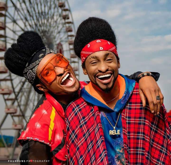"Time to start questioning our parents" - Denrele Edun says as he meets his lookalike (Photos/Videos)