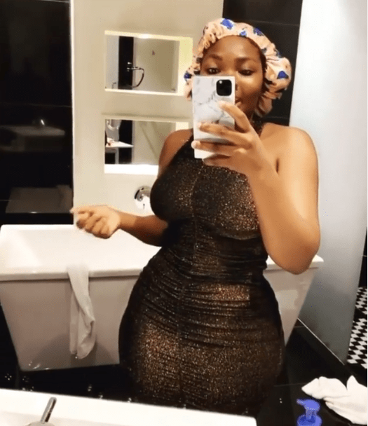 "I don't mind giving that to Wizkid" - Lady says as she shows off her big butts