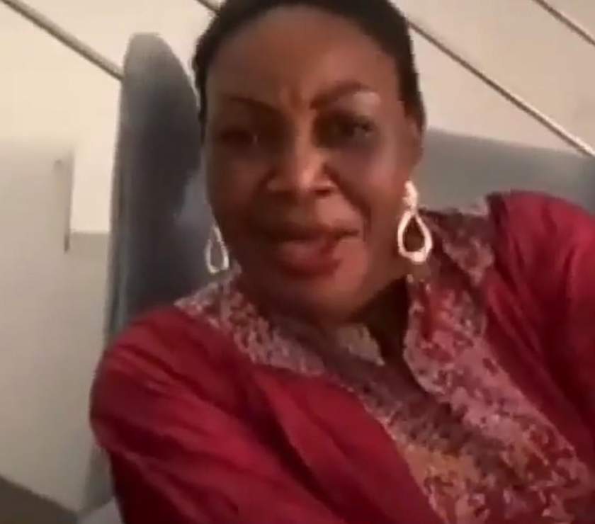 'They wanted to go and kill Laycon' - Erica quickly ends live video as her mom reveals sensitive information about Laycon (Video)