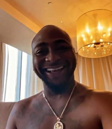 "All you do is fight everywhere you go" - Man rages as Davido reportedly fights again two days after fighting with Burna Boy (Video)