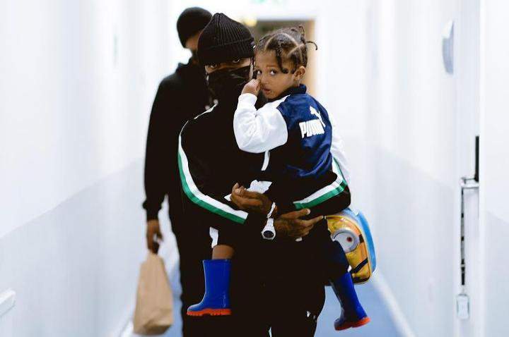 Wizkid's 3rd son, Zion finally meets his grandfather (Photo)
