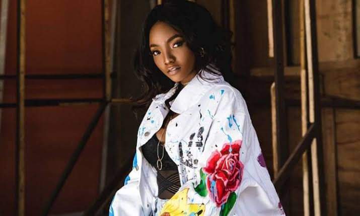 Simi reacts after fan told her that she's supposed to be singing in Heaven