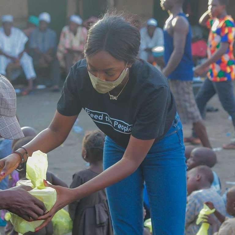 BBNaija's Tolanibaj melts hearts as she feeds over 350 less privileged persons (Photos/Video)