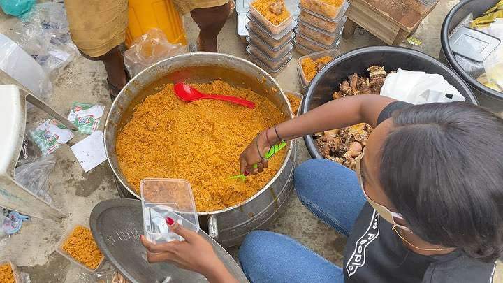 BBNaija's Tolanibaj melts hearts as she feeds over 350 less privileged persons (Photos/Video)