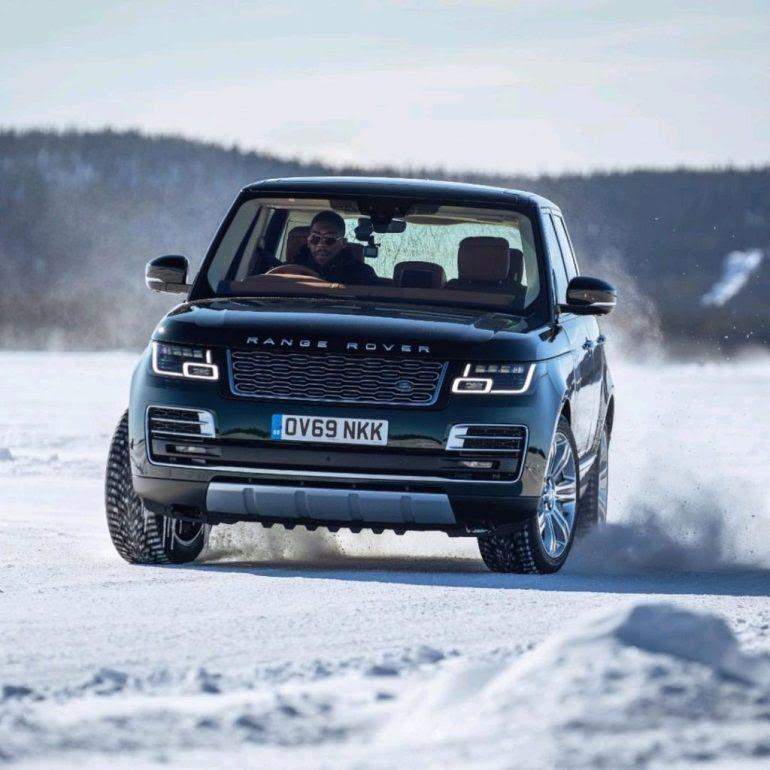 Anthony Joshua shows off driving skills with 2021 Range Rover SUV
