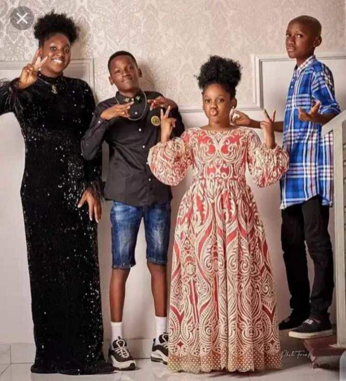 'Wetin concern 2Face with DNA test' - Fans wow at resemblance of Idibia family