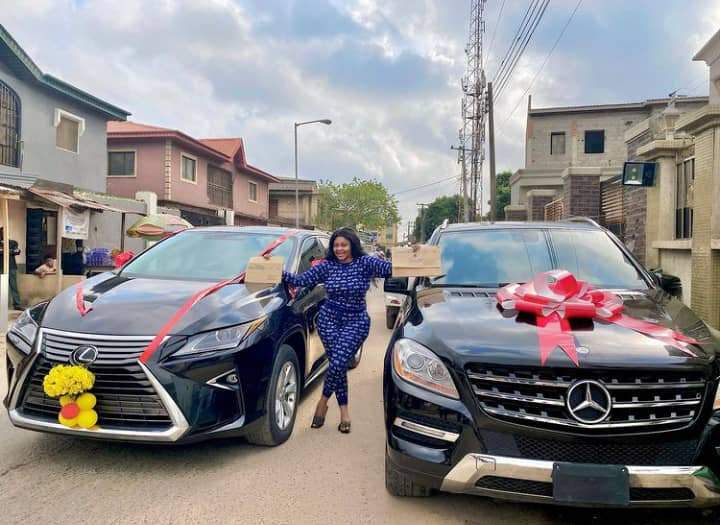 Actress, Biodun Okeowo buys new car, gets another car gift same day (Photos)