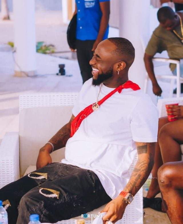 Davido reacts as his PA, Israel publicly apologizes to DJ Cuppy (Video)