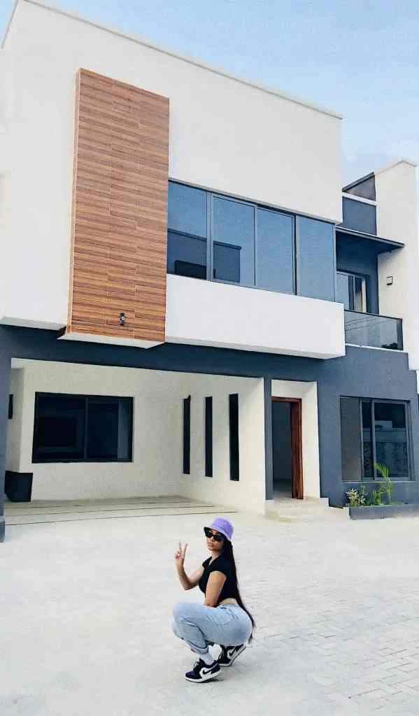 Nengi acquires multi-million Naira house in Lagos (photos)