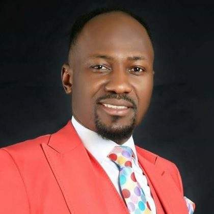 Mike David apologizes to Apostle Suleman over accusations of sleeping with his wife (Video)