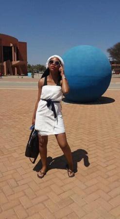 Young Lady Ties White Towel to Her University (Photos)