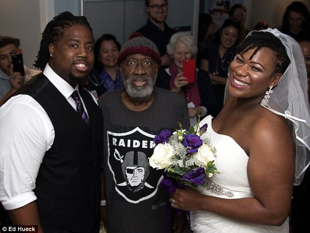 Beautiful Bride Surprises Father By Getting Married At The Hospital Where He Is Being Treated For Leukemia (Photos)