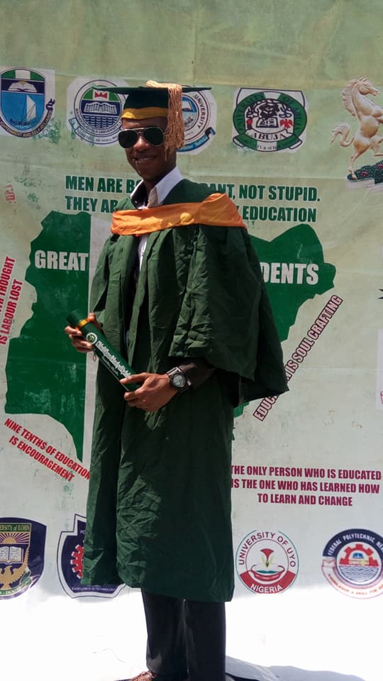 'This Is Why I Slept In Class'- MOUAU Graduate's Bricklayer Photos Go Viral