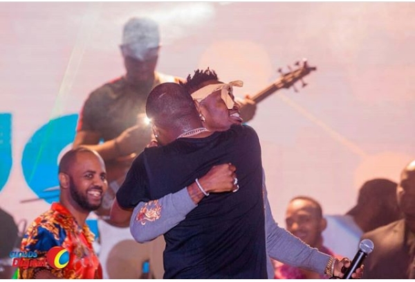 Diamond Platnumz Joins Davido At Davido's 30billion Concert In Tanzania (photos)