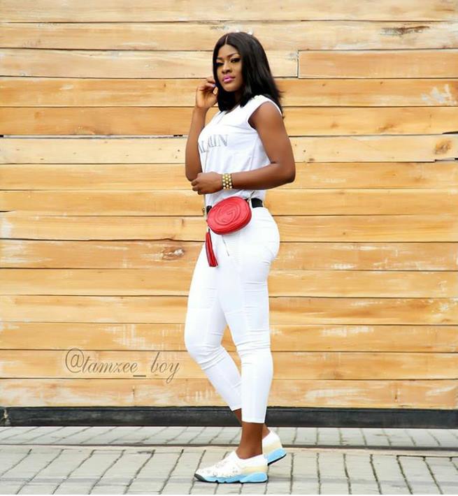 Battle of the N83k Balmain white Tshirt: BBNaija's Alex vs Ini Edo (Photos)