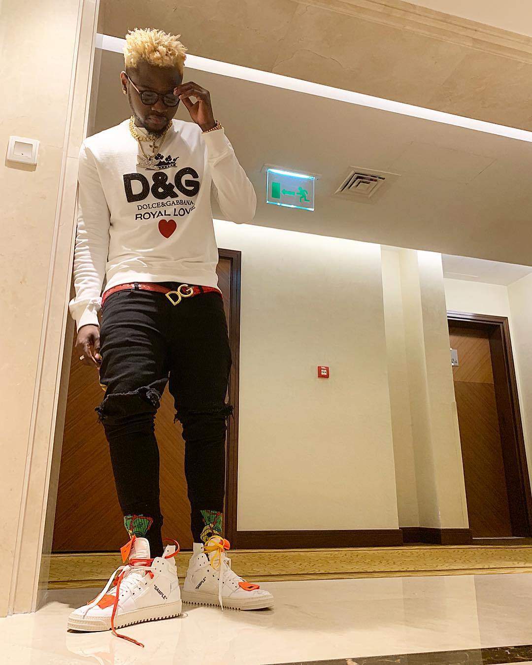 Fans React To Kizz Daniel Blond Hair & Beard (Photos)