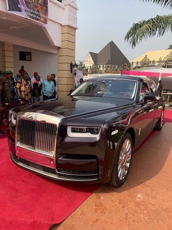 Billionaire businessman, Arthur Eze buys 2019 Rolls Royce (Photos)