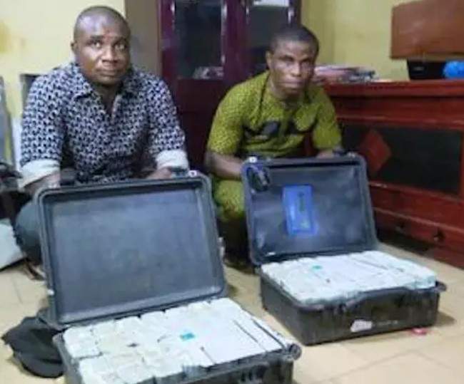 EFCC Nabs Two Nigerians With $2.8m Cash At Akanu Ibiam International Airport, Enugu