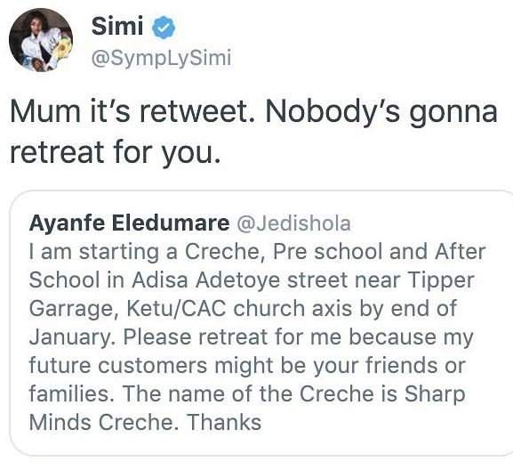 Singer, Simi publicly corrects her 'mum' on Twitter and she replies