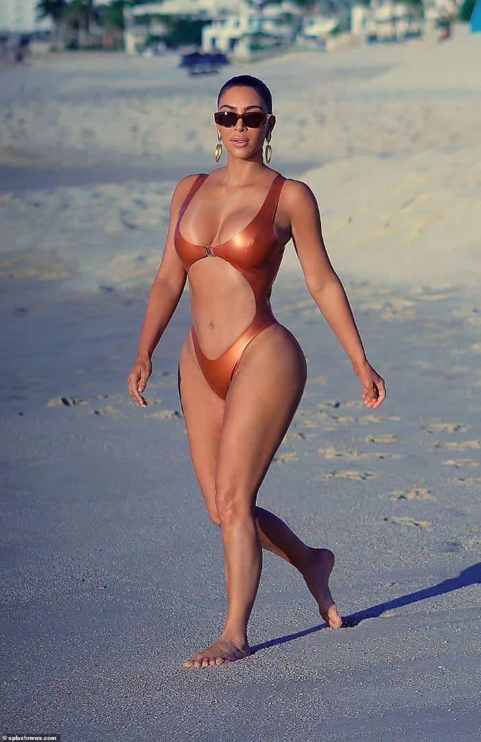 Kim Kardashian Flaunts Body In New Monokini Outfit (Photos)