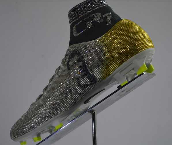 Cristiano Ronaldo Unveils His New Customized Crystal Football Boots ( Photos )