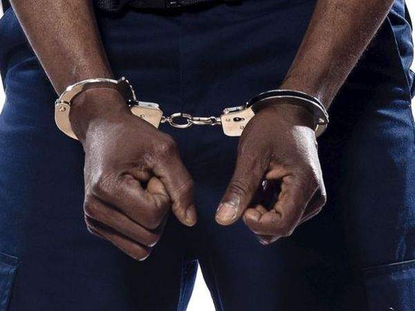 Two fake SARS operatives arrested while on their way to arrest people