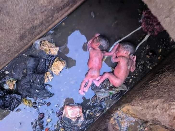 SO SAD!! Girl Gives Birth To Twins, Dumps Them Inside Gutter In Rivers (Disturbing Photo)