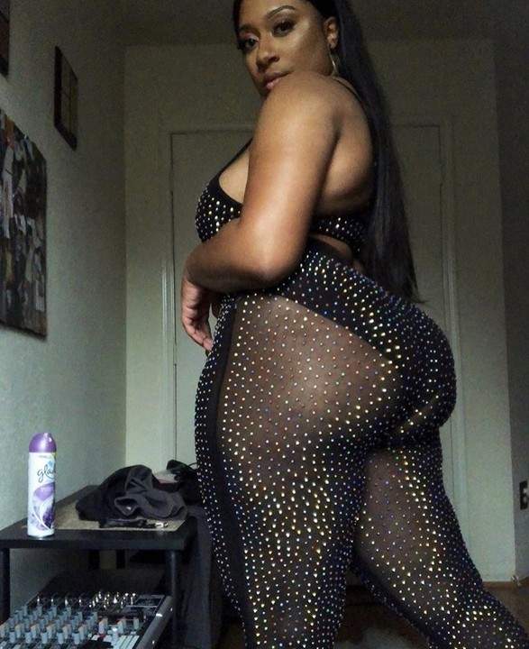 #10YearsChallenge: This lady's backside ten years after is jaw dropping (Photos)