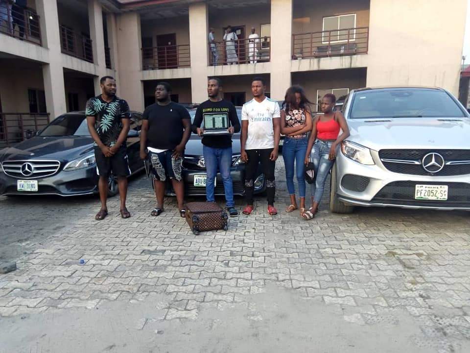 See Yahoo Boys And Yahoo Girls Arrested By EFCC In Port Harcourt