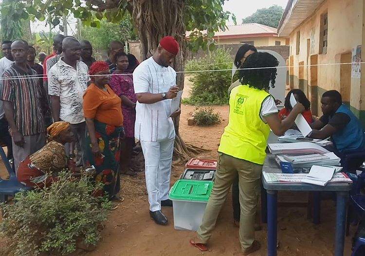 See The Moment Actor Yul Edochie Cast His Vote (Photos)