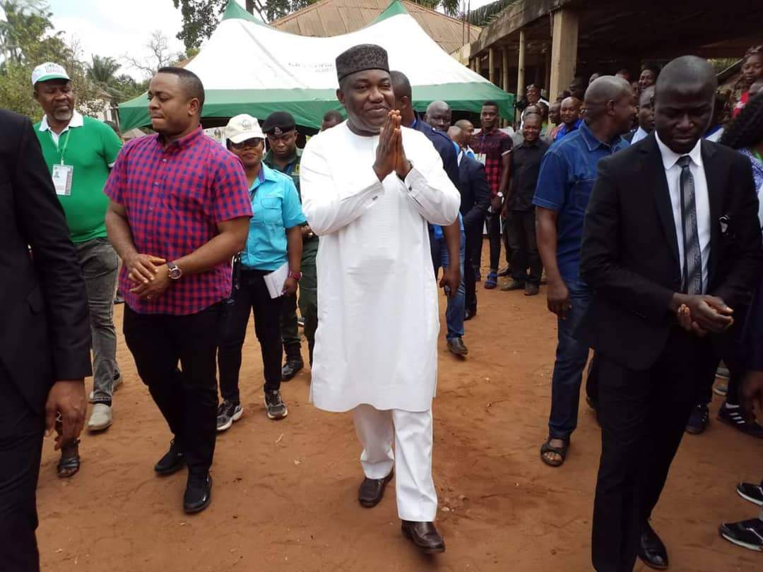 Gov Ifeanyi Ugwuanyi Of Enugu Casts His Vote (Photos)
