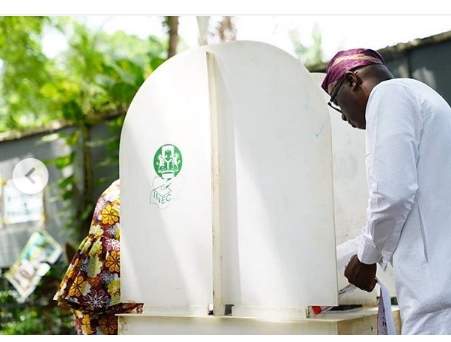 Lagos State APC Governorship Candidate, Jide Sanwolu Casts His Votes (Photos)