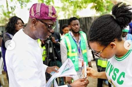 Lagos State APC Governorship Candidate, Jide Sanwolu Casts His Votes (Photos)