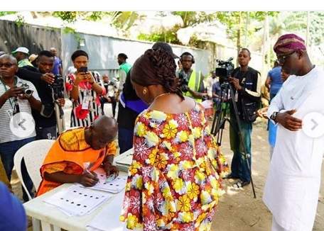 Lagos State APC Governorship Candidate, Jide Sanwolu Casts His Votes (Photos)