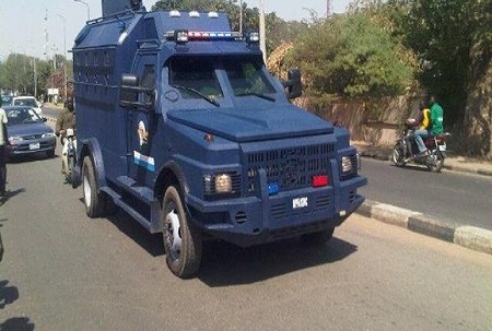Pandemonium in Delta as Robbers Attack Bullion Van, Disappear With Millions in Broad Daylight