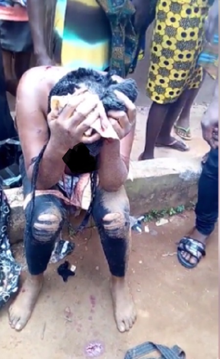 Female Burglar Disgraced After She was Caught with Bunch of Keys Allegedly Used for Stealing in Edo (Photos)