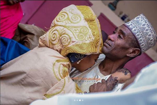 Bride And Her Father Cling To Each Other Crying Profusely During Her Wedding In Kano (Photos)