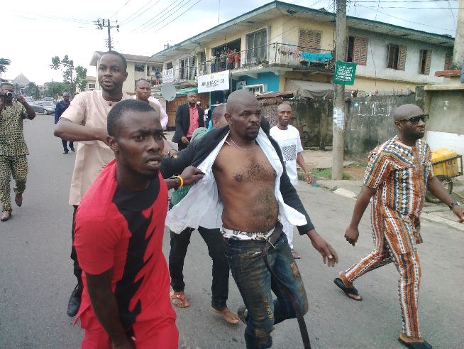 Photos Of Alleged Thugs Nabbed After Invading Abia APC Secretariat And Carting Away Valuables