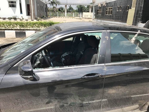 Two Killed, Properties Worth Millions Of Naira Destroyed As Gunmen Attack Rivers High Court (Photos)